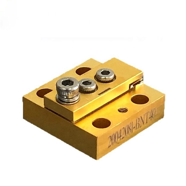 What seismic resistance level is required for busbar cable trays