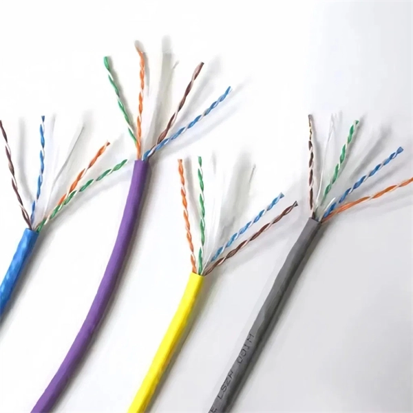 Accessories in front of the fiber optic sensor