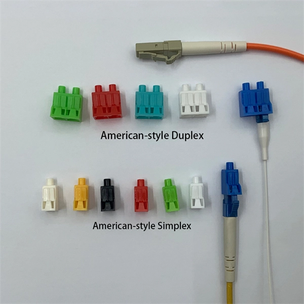 Intelligent circuit breaker for lighting distribution box