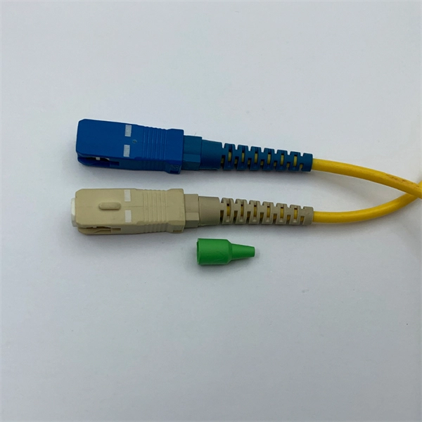 Fiber optic cable grounding shield wire