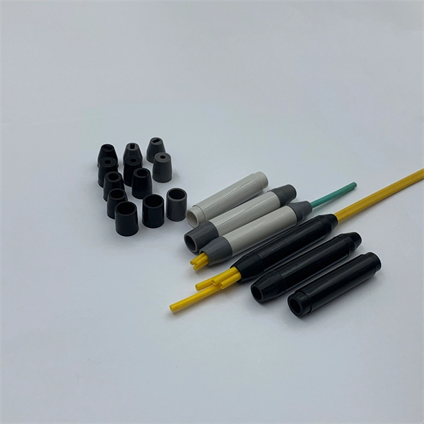 Cable tray sliding contact line connection