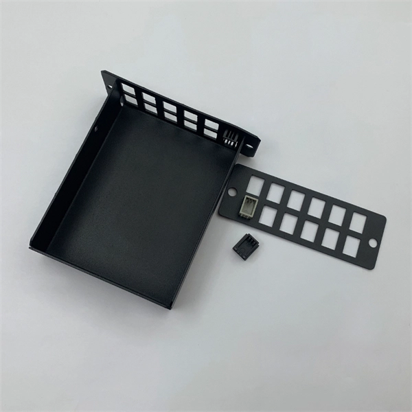How many fiber optic transceivers can an epon optical module connect to 