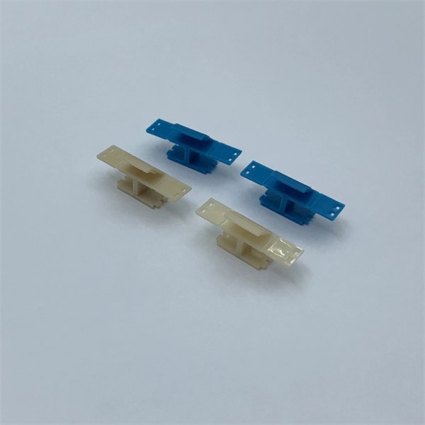 Multi-layer cable tray angle iron bracket