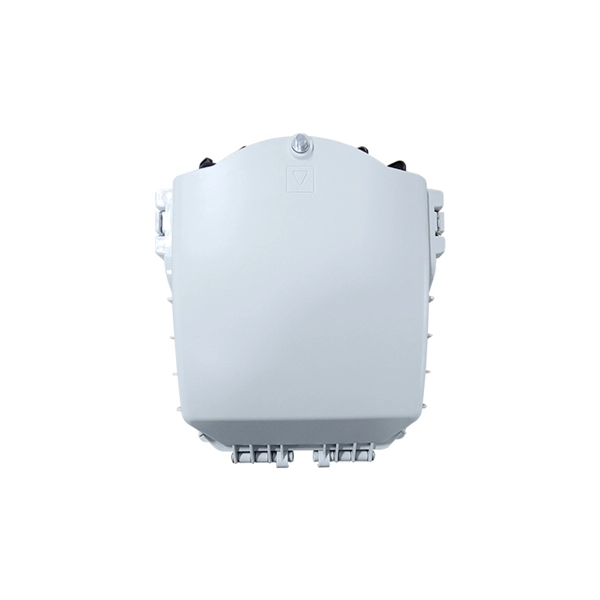 What are the advantages of fiber optic communication