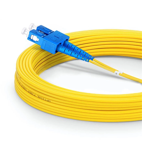 Fiber optic cable ftth