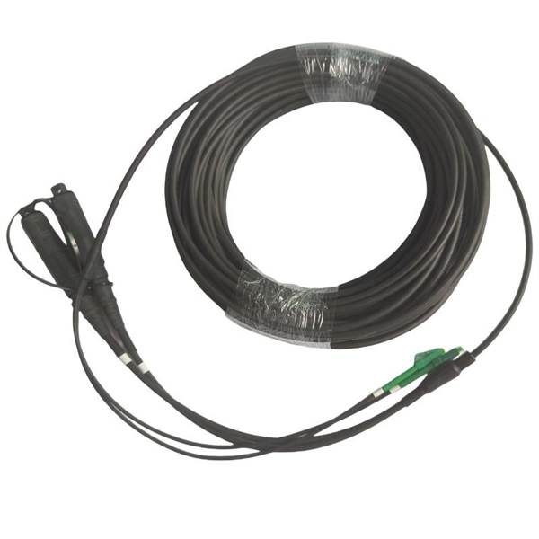 Fiber optic beam expander connector and beam expander lens