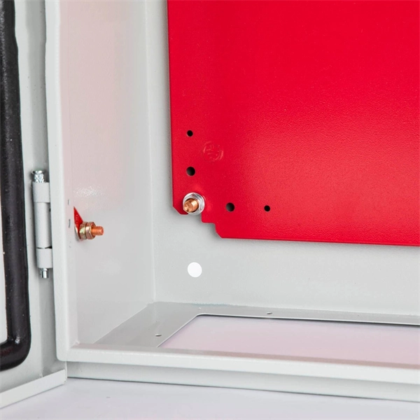 Reboot the server if it is connected to the switch