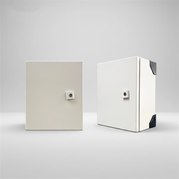 Adjustment of the lower door hinge of the distribution box