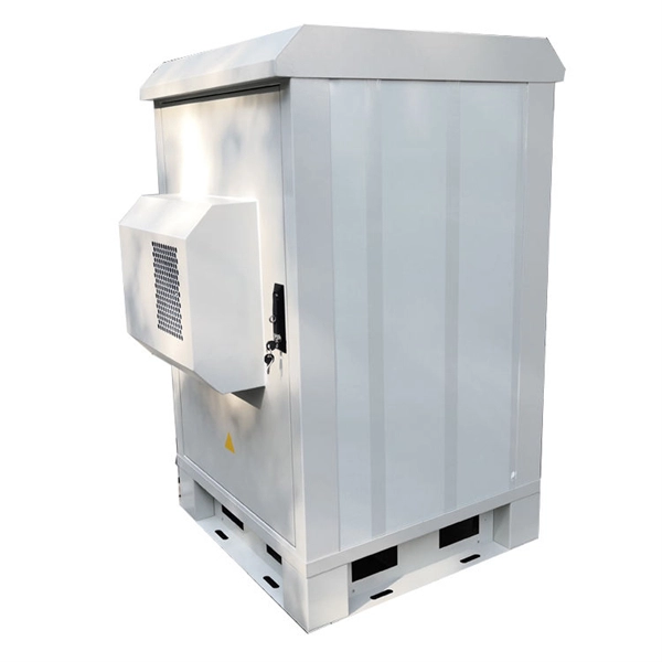 Fiber optic cable junction boxes used in cable wells