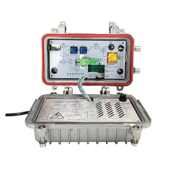 Power cable installation for distribution box